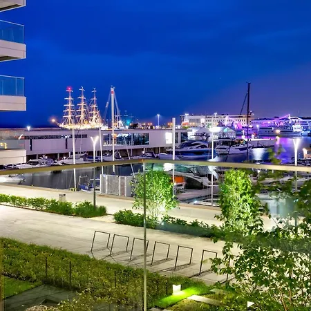 Yacht Park Marina By Amberblue Apartment Gdynia Exterior photo