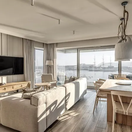 Yacht Park Marina By Amberblue Apartment Gdynia Exterior photo