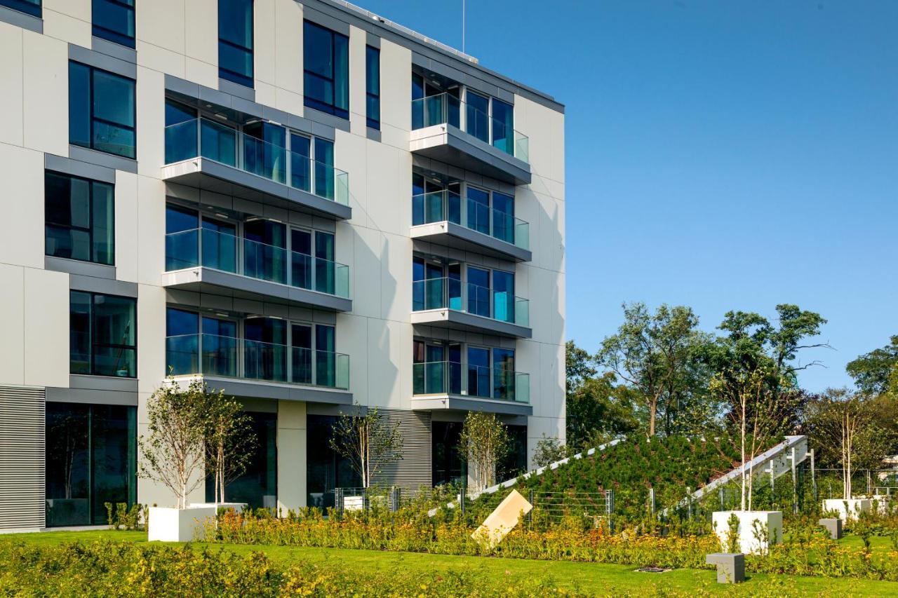 Yacht Park Marina By Amberblue Apartment *