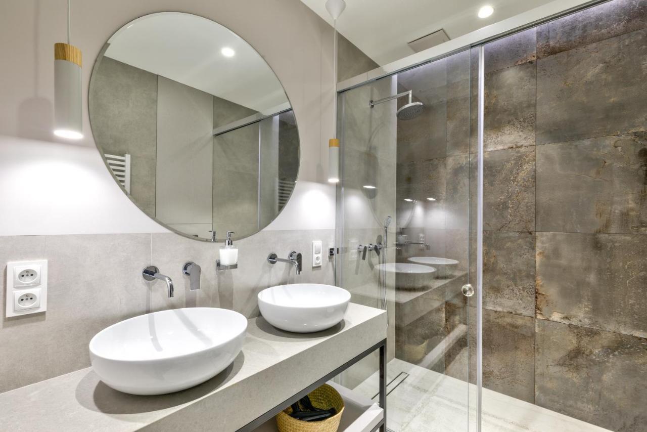 Yacht Park Marina By Amberblue Apartament *
